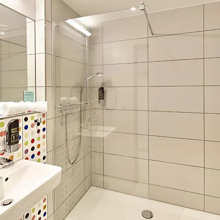 Hotell Meininger West *