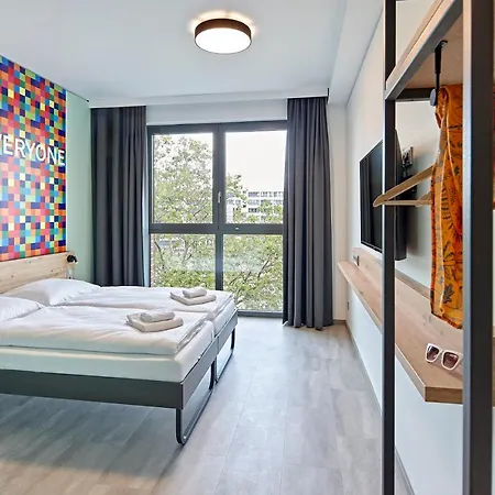 호텔 Meininger West *