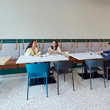 Meininger West * Cologne