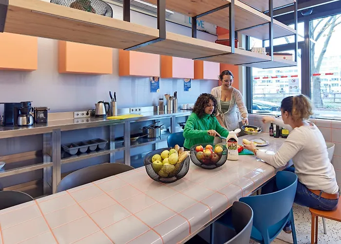 Meininger West Hotel