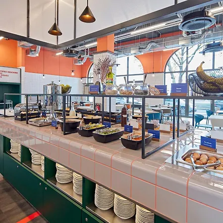 Meininger West Hotel *